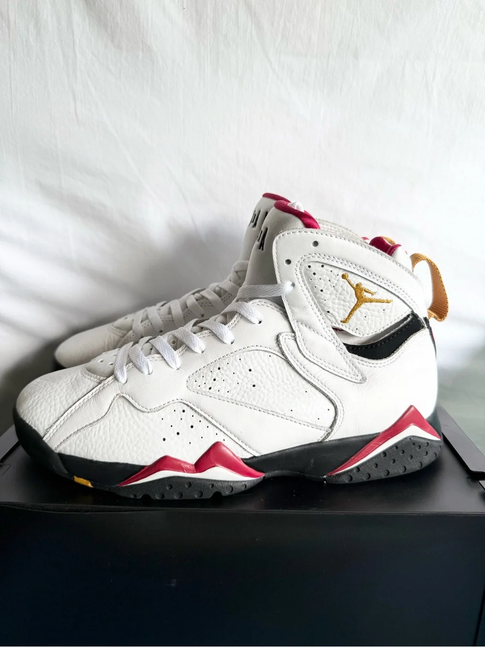 AUTHENTIC Jordan 7 Retro size 9 CU9307-106 2022 PRE-OWNED